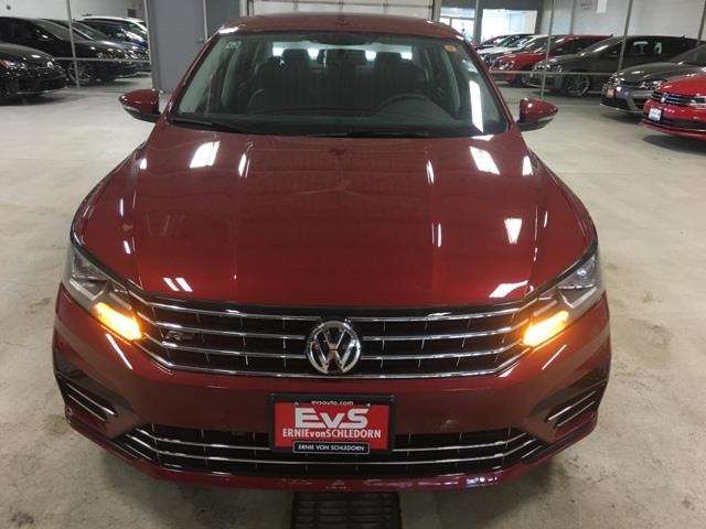 2017 Volkswagen Passat 1.8T R-Line 4dr Sedan